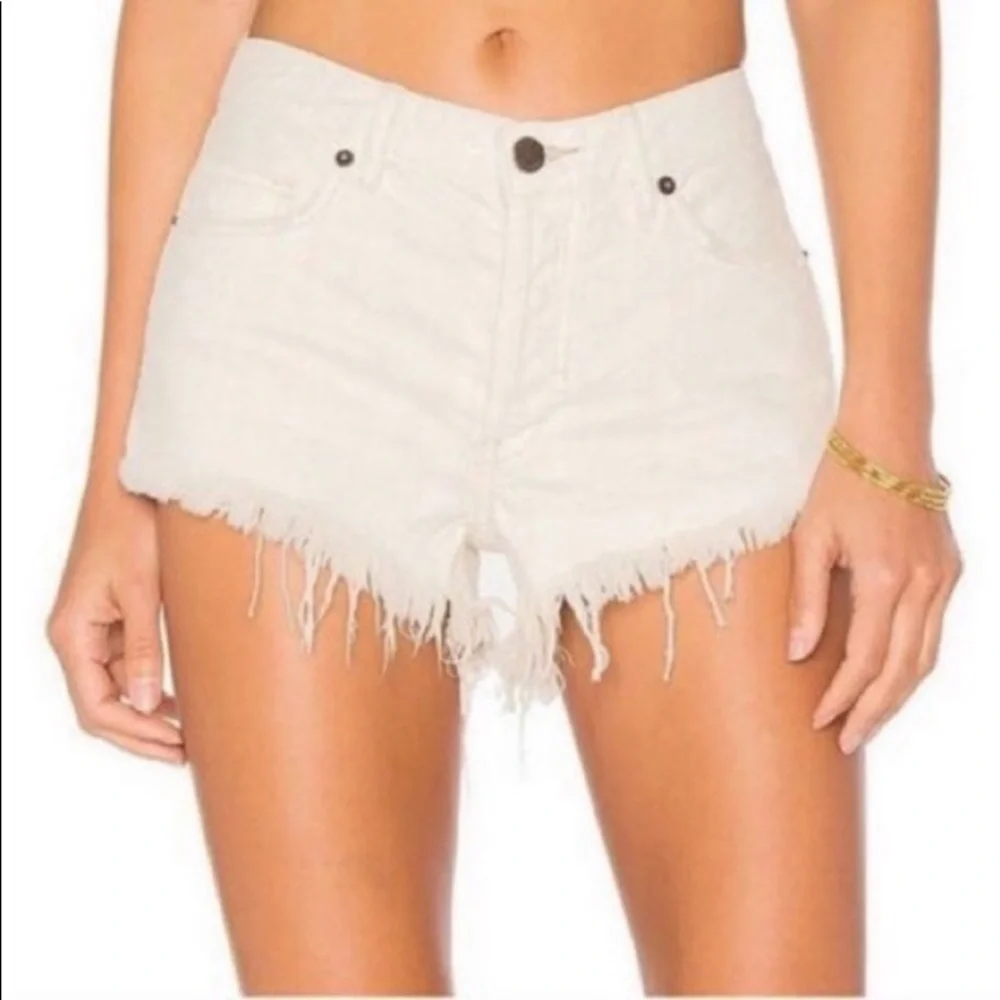 Free People We The Free White Soft & Relaxed Cut Off Shorts 29 Boho